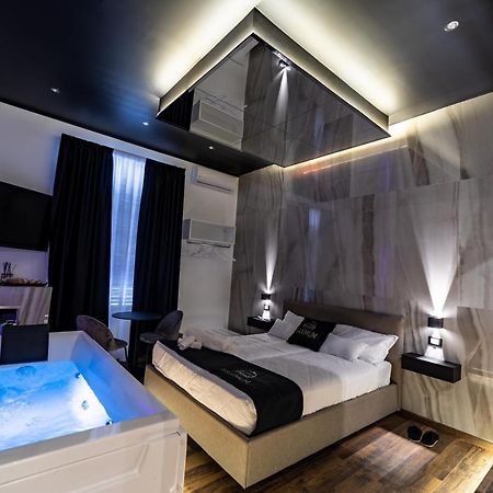 Maximum Suite & Spa Palermo Exteriör bild